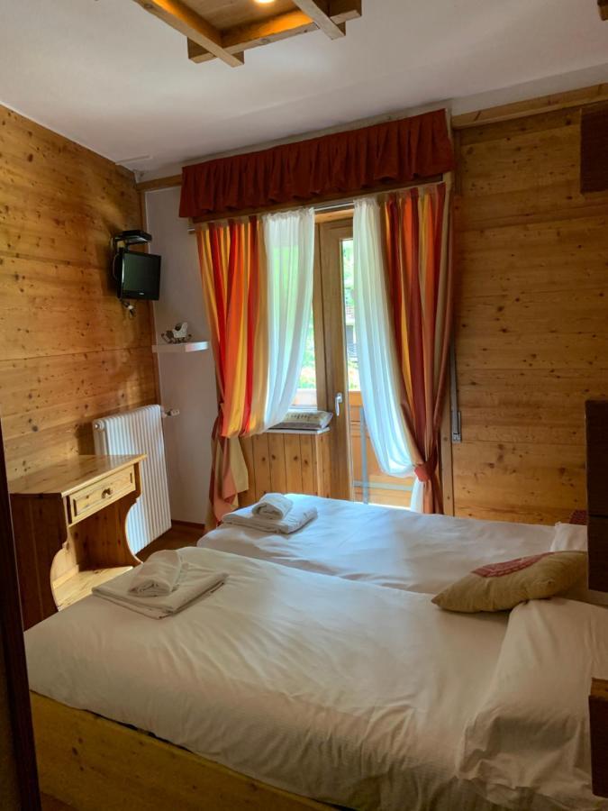 Hotel Capriolo Мадезимо Экстерьер фото